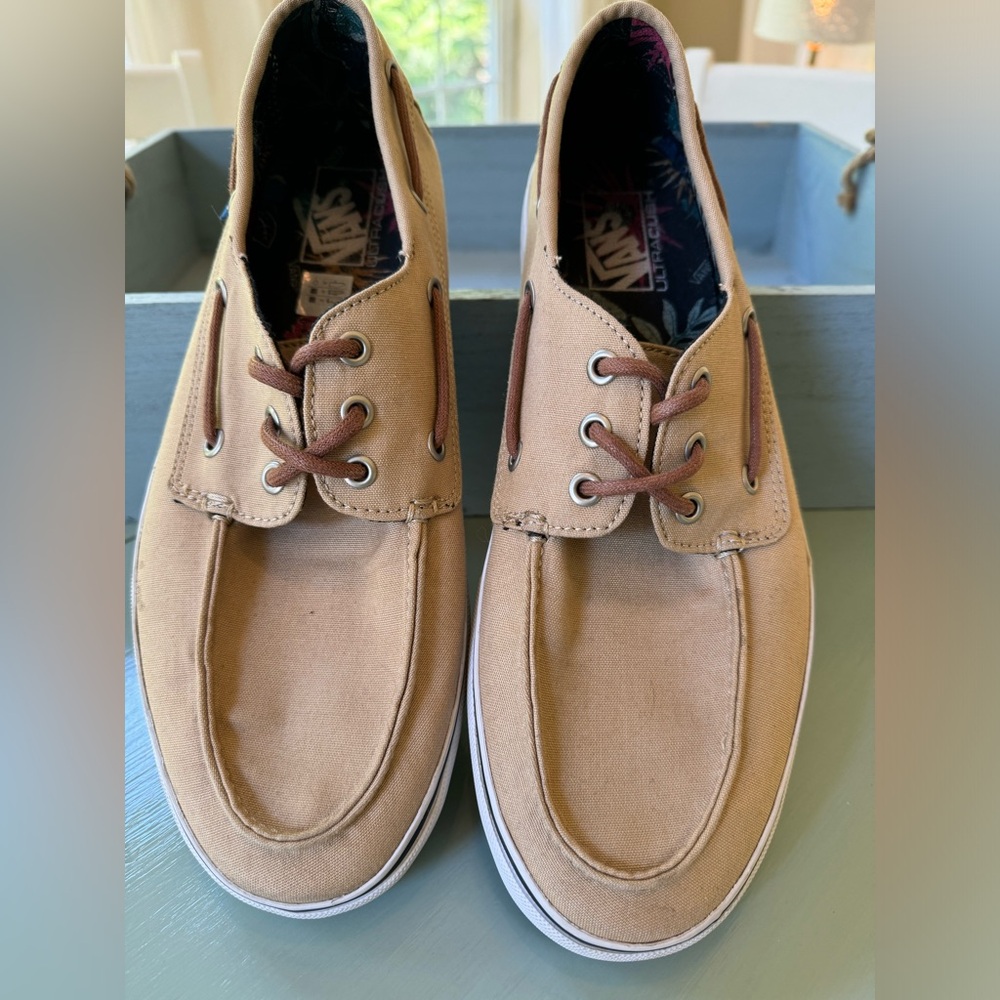 Men’s Van’s size 11